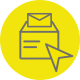 Pacco e lettera con freccia su sfondo giallo